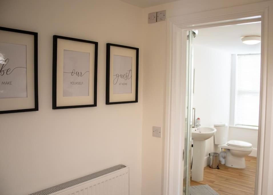 Book Your Near Bailgate The Heart Of Lincoln! Short Let & Longer Bookings Welcome, Weekly And Monthly Offers Holiday home Burton (Lincolnshire)