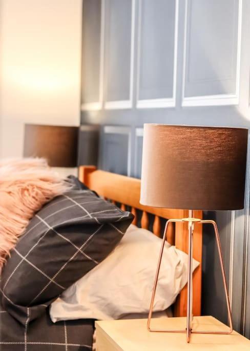 Book Your Near Bailgate The Heart Of Lincoln! Short Let & Longer Bookings Welcome, Weekly And Monthly Offers Holiday home