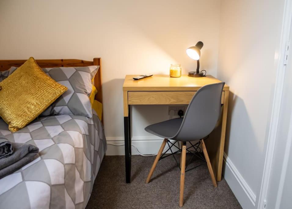 Book Your Near Bailgate The Heart Of Lincoln! Short Let & Longer Bookings Welcome, Weekly And Monthly Offers Burton (Lincolnshire)