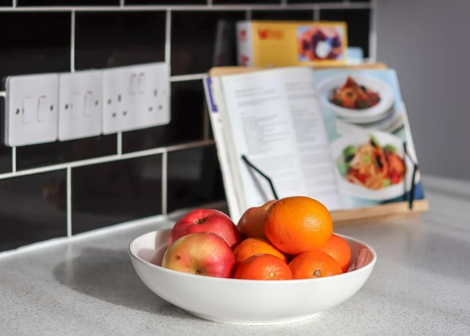 Book Your Near Bailgate The Heart Of Lincoln! Short Let & Longer Bookings Welcome, Weekly And Monthly Offers Holiday home